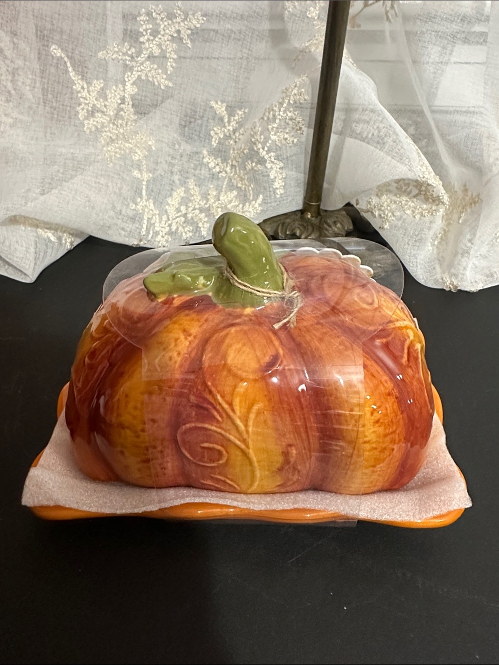 Fall pumpkin ceramic butter dish - Picture 2 of 3